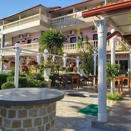 Ξενοδοχείο με διαμερίσματα Flamingo Corfu Μωραΐτικα