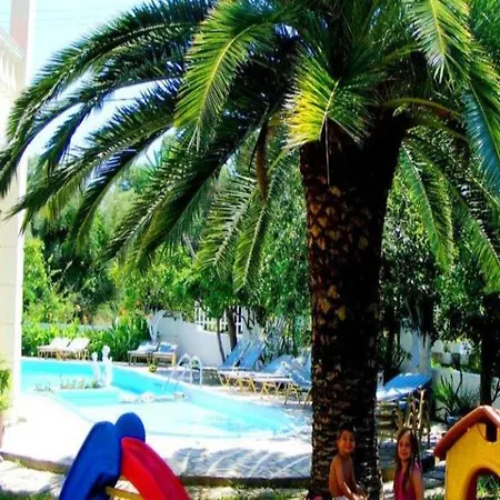 Ξενοδοχείο με διαμερίσματα Flamingo Corfu Μωραΐτικα