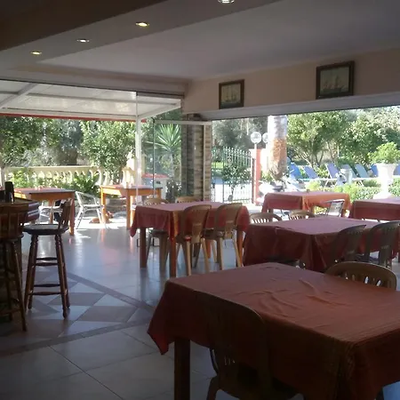 Lejlighedshotel Flamingo Corfu 3*